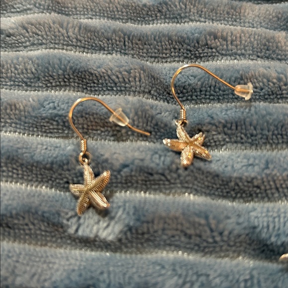 Starfish necklace and matching earrings in silver tone - Picture 2 of 5